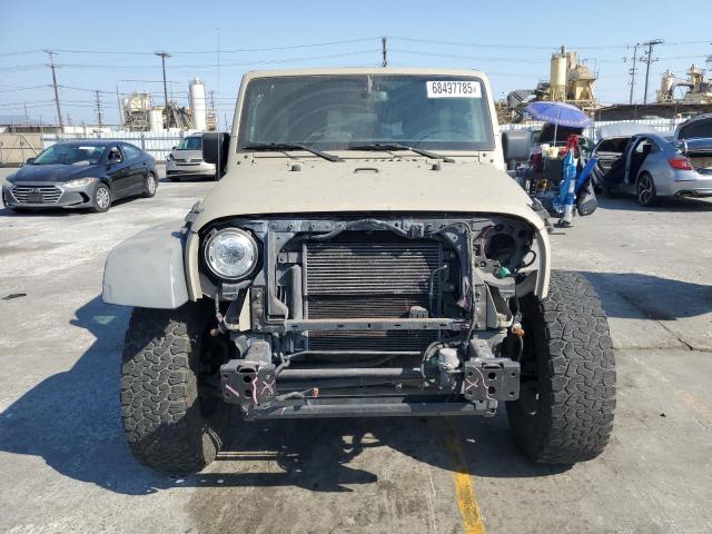 1C4BJWDG7JL807499 - 2018 JEEP WRANGLER U SPORT TAN photo 5