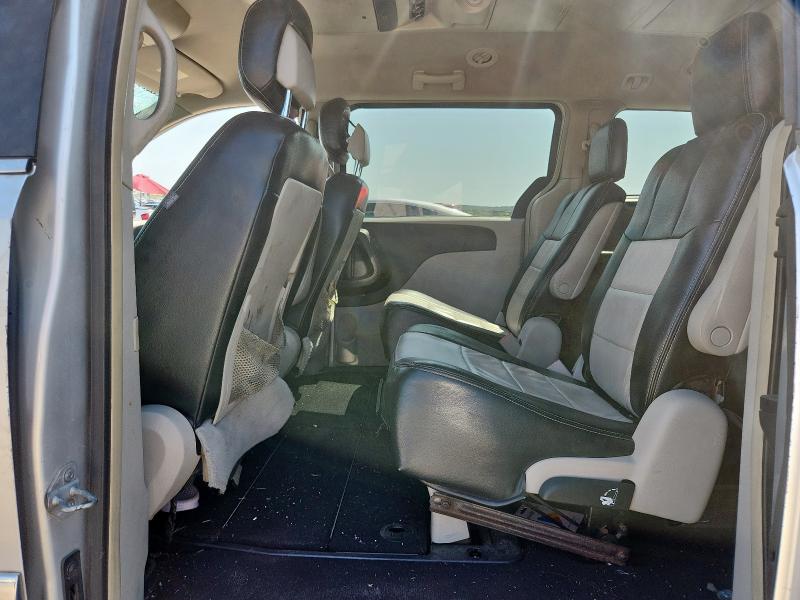 2A4RR5DG3BR675765 - 2011 CHRYSLER TOWN & COUNTRY TOURING SILVER photo 10