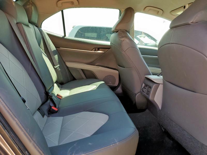 4T1B11HK7KU757339 - 2019 TOYOTA CAMRY L GRAY photo 10