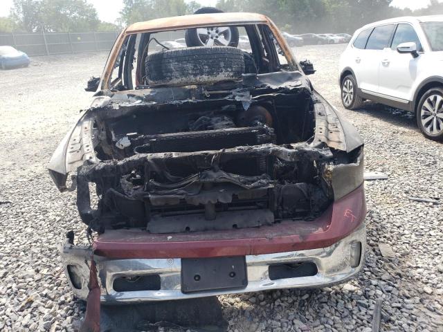 1C6RR7LG7JS138906 - 2018 RAM 1500 SLT Бордовый фото 5