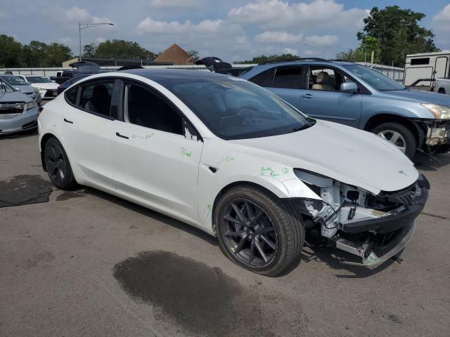5YJ3E1EA2PF495755 - 2023 TESLA MODEL 3 თეთრი ფოტო 4