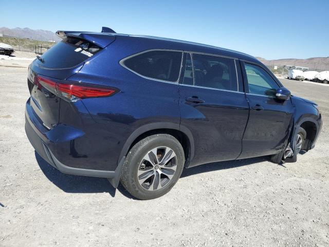 5TDHZRBH4LS030135 - 2020 TOYOTA HIGHLANDER XLE BLUE photo 3