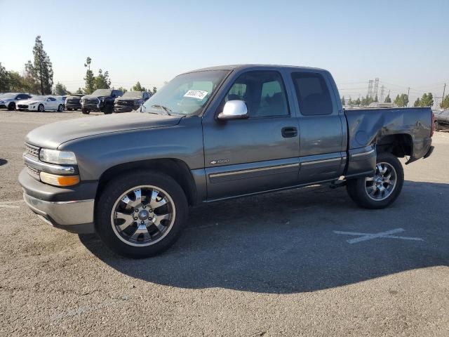 2001 CHEVROLET SILVERADO C1500, 