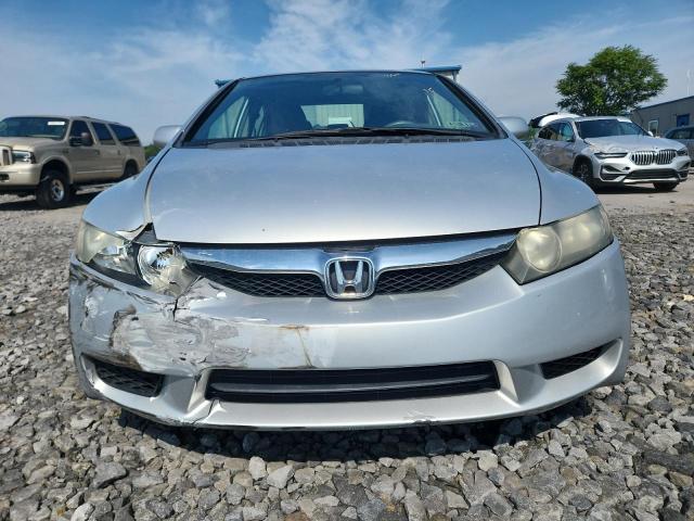 2HGFA1F58AH587093 - 2010 HONDA CIVIC LX SILVER photo 5