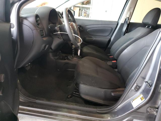 3N1CN7APXJL803330 - 2018 NISSAN VERSA S Gri fotoğraf 7