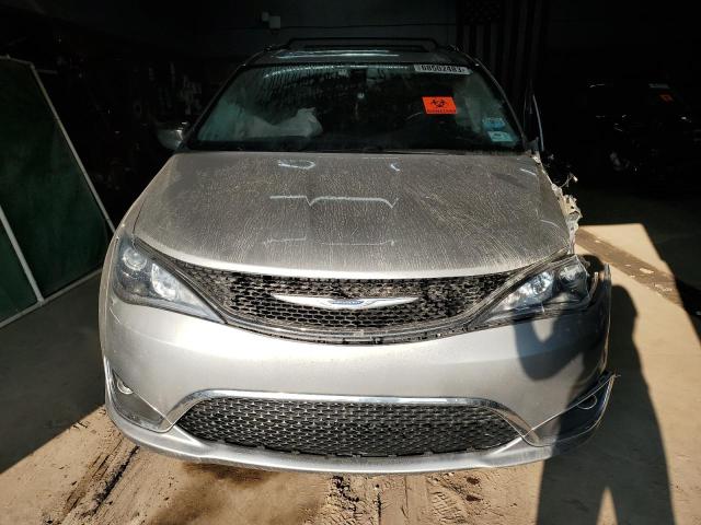 2C4RC1GG2JR320533 - 2018 CHRYSLER PACIFICA LIMITED GRAY photo 5