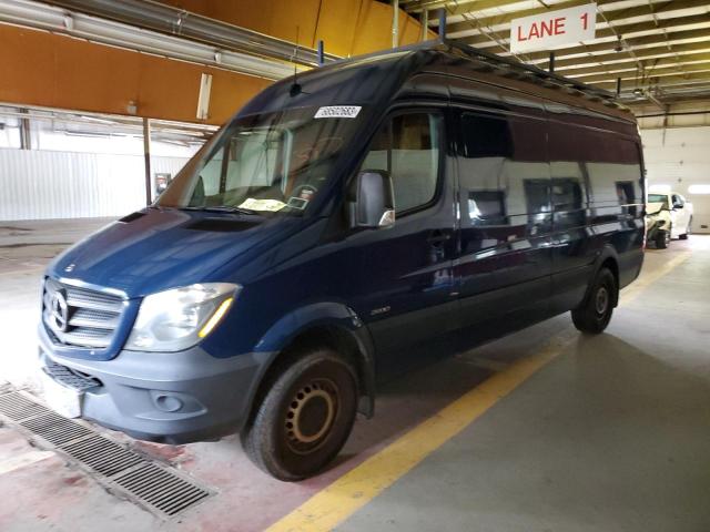 WD3PE8CC9E5855806 - 2014 MERCEDES-BENZ SPRINTER 2500 BLUE photo 1