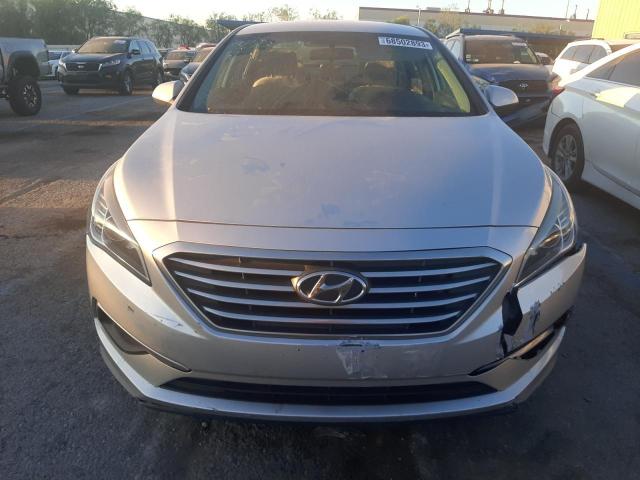 5NPE24AF8HH527003 - 2017 HYUNDAI SONATA SE SILVER photo 5