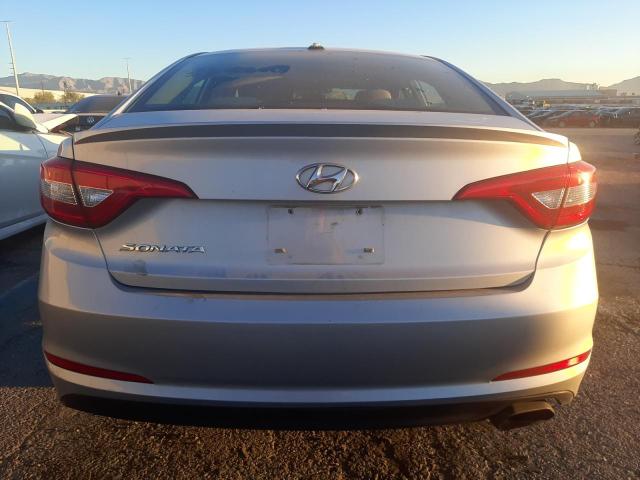 5NPE24AF8HH527003 - 2017 HYUNDAI SONATA SE SILVER photo 6