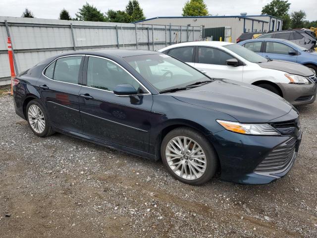 4T1B11HK1JU520893 - 2018 TOYOTA CAMRY L BLACK photo 4