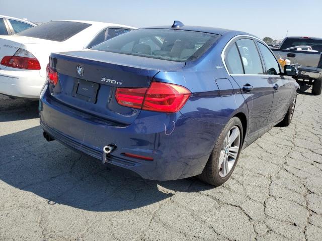 WBA8E1C56JA180028 - 2018 BMW 330E BLUE photo 3