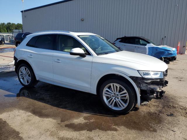 WA1BNAFY8K2069596 - 2019 AUDI Q5 PREMIUM PLUS WHITE photo 4
