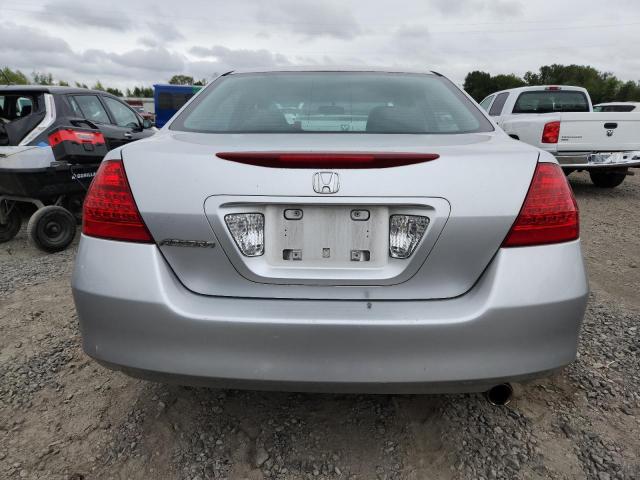 1HGCM561X7A174078 - 2007 HONDA ACCORD VALUE SILVER photo 6