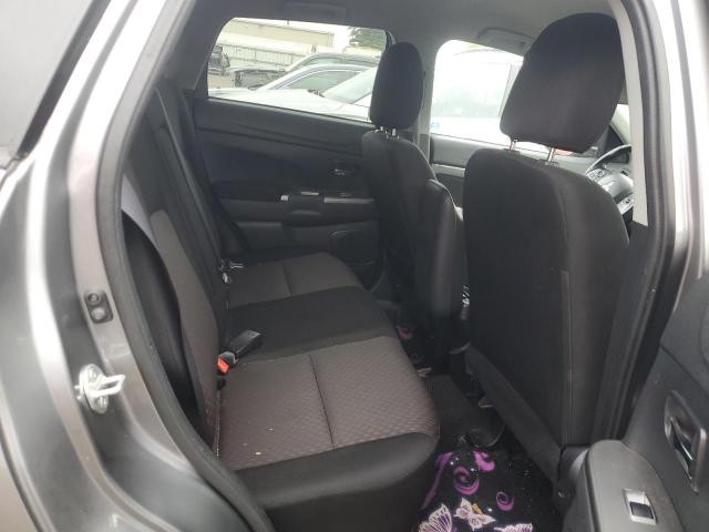 JA4AP4AUXKU016818 - 2019 MITSUBISHI OUTLANDER SE გრაფიტი ფოტო 10