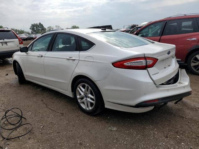 3FA6P0H7XDR357592 - 2013 FORD FUSION SE WHITE photo 2