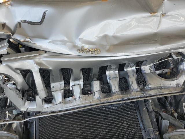 1C4NJPBA2HD116032 - 2017 JEEP PATRIOT SPORT SILVER photo 12