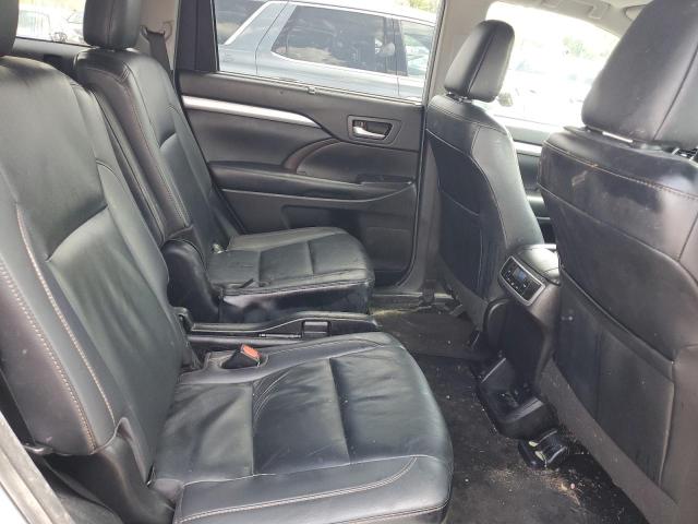 5TDKZRFH8KS558498 - 2019 TOYOTA HIGHLANDER SE 银色 照片 11