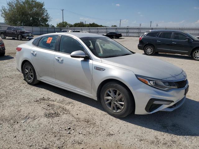 5XXGT4L31KG354551 - 2019 KIA OPTIMA LX SILVER photo 4