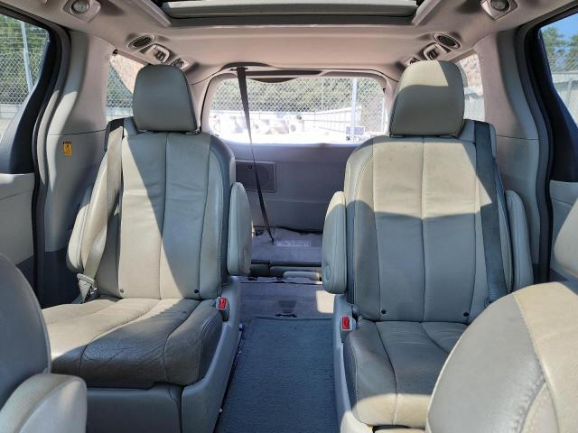 5TDYK3DC1DS361503 - 2013 TOYOTA SIENNA XLE GRAY photo 10