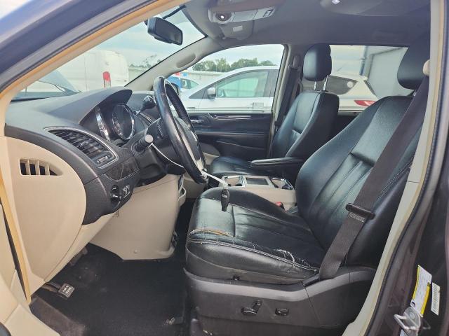 2C4RC1BG3GR111320 - 2016 CHRYSLER TOWN & COU TOURING GRAY photo 7