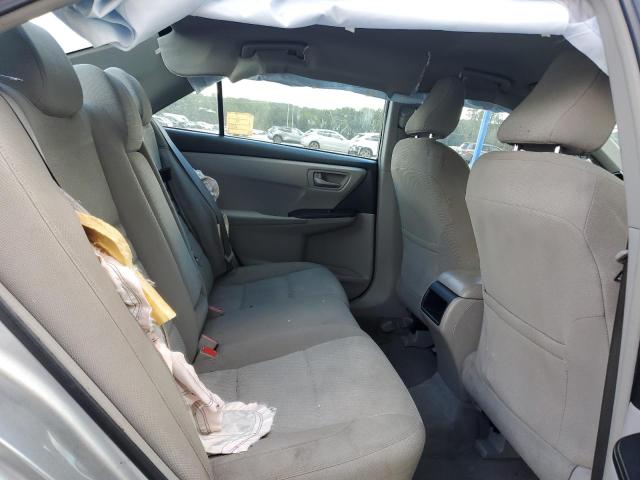 4T1BF1FK9HU348028 - 2017 TOYOTA CAMRY LE SILVER photo 10