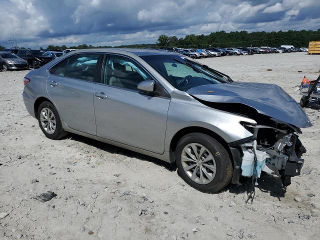 4T1BF1FK9HU348028 - 2017 TOYOTA CAMRY LE SILVER photo 4