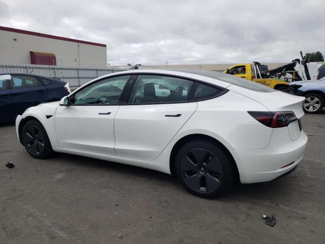 5YJ3E1EB7PF388192 - 2023 TESLA MODEL 3 WHITE photo 2