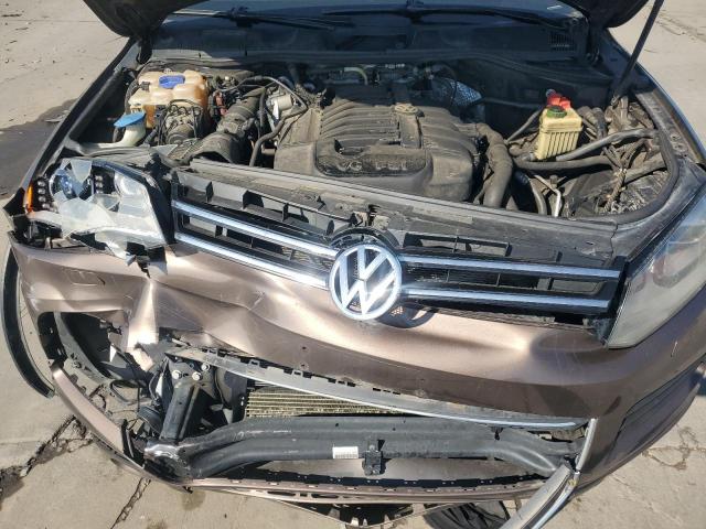 WVGEF9BP5ED010991 - 2014 VOLKSWAGEN TOUAREG V6 BROWN photo 12