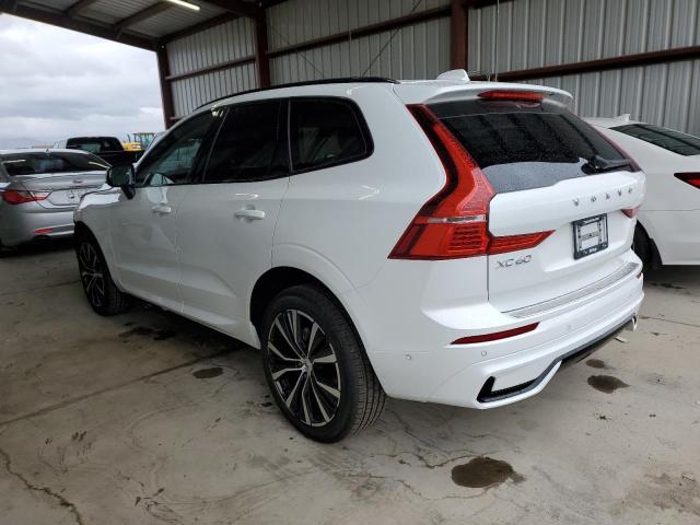 YV4L12RW4P1376120 - 2023 VOLVO XC60 PLUS WHITE photo 2