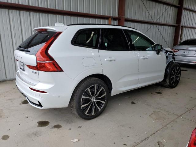 YV4L12RW4P1376120 - 2023 VOLVO XC60 PLUS WHITE photo 3