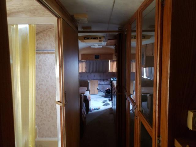 1STGEAU33LJ507582 - 1990 AIRS TRAVELTRAI SILVER photo 10