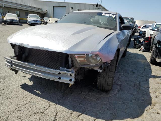 1ZVBP8AM9C5226241 - 2012 FORD MUSTANG SILVER photo 1