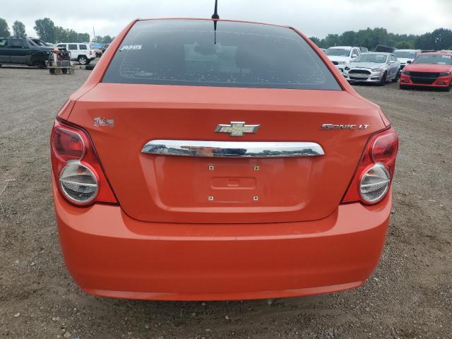 1G1JC5SH7D4207424 - 2013 CHEVROLET SONIC LT برتقالي صورة 6