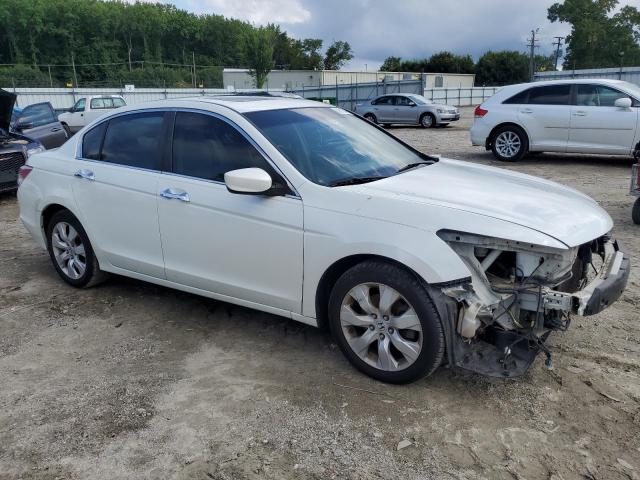 1HGCP36888A059120 - 2008 HONDA ACCORD EXL WHITE photo 4