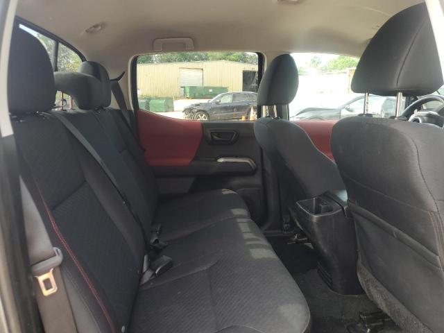 3TYAX5GN3NT034540 - 2022 TOYOTA TACOMA DOUBLE CAB ნაცრისფერი ფოტო 10
