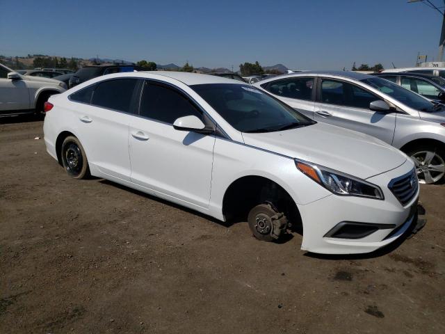 5NPE24AF1GH362720 - 2016 HYUNDAI SONATA SE WHITE photo 4