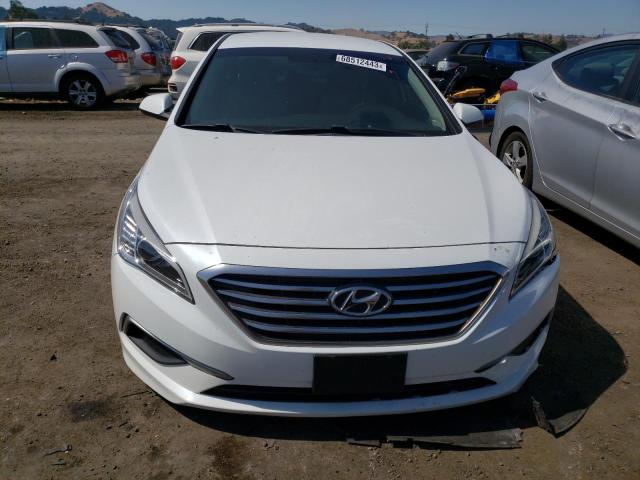 5NPE24AF1GH362720 - 2016 HYUNDAI SONATA SE WHITE photo 5