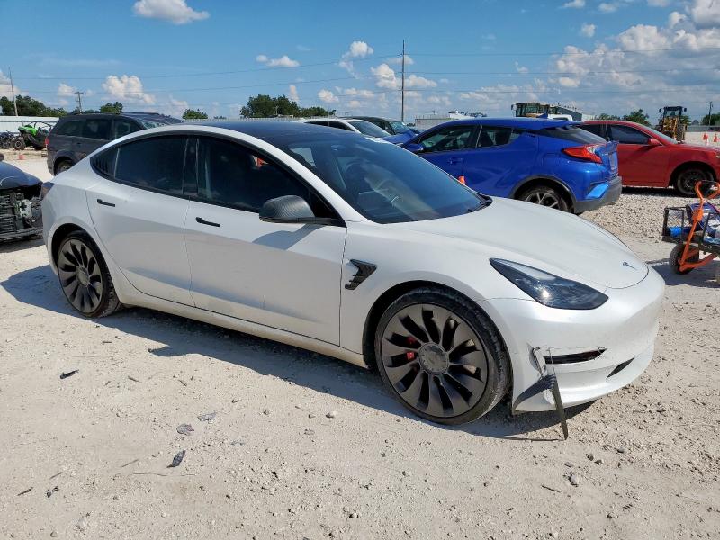 5YJ3E1EC2PF708351 - 2023 TESLA MODEL 3 Blanc photo 4