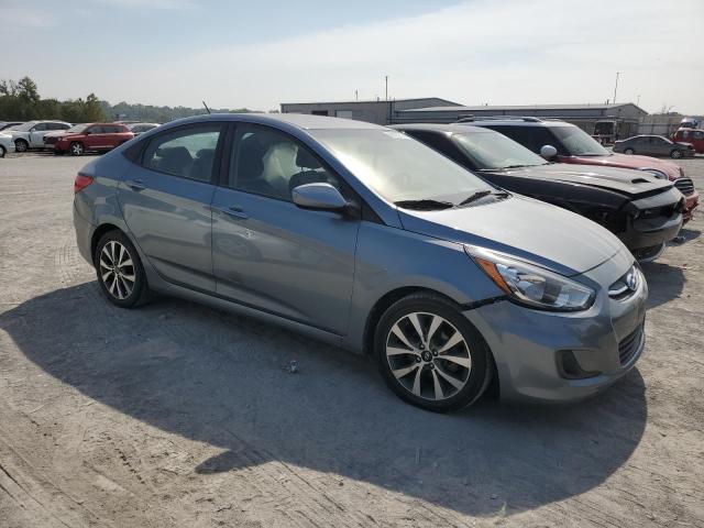 KMHCT4AEXHU358941 - 2017 HYUNDAI ACCENT SE SILVER photo 4