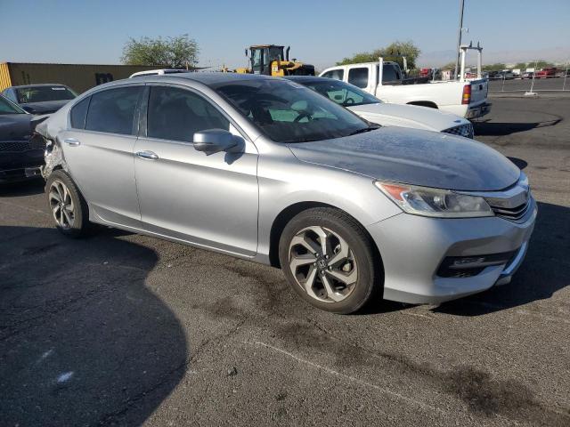 1HGCR2F74HA193652 - 2017 HONDA ACCORD EX 银色 照片 4