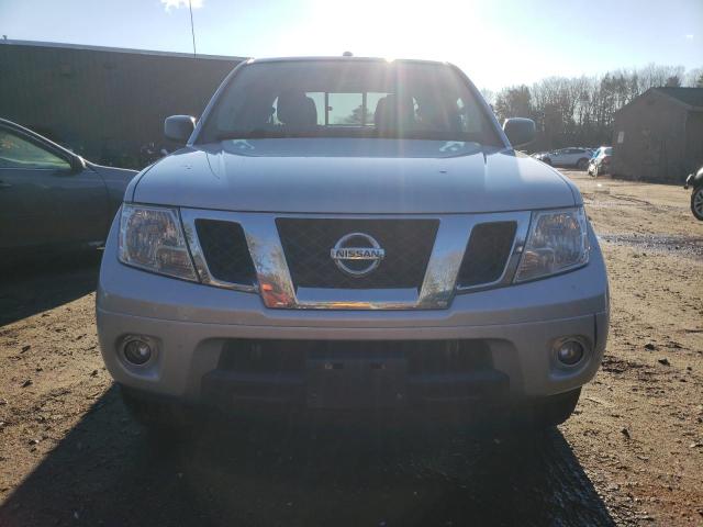 1N6AD0EV6FN736270 - 2015 NISSAN FRONTIER S SILVER photo 5