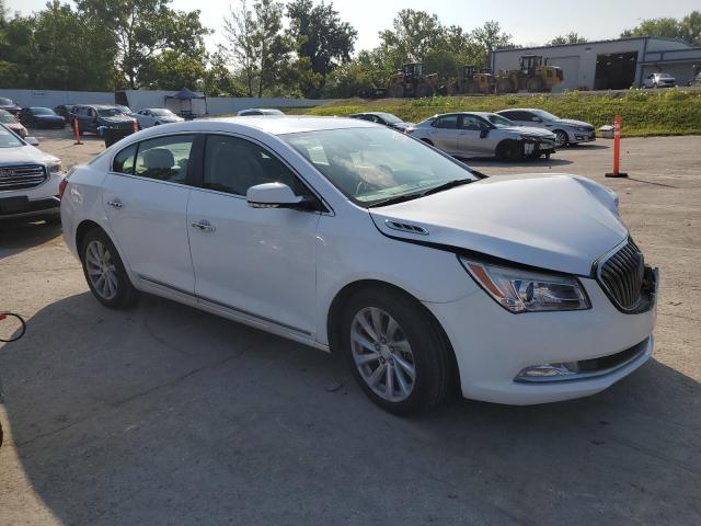 1G4GB5G39GF138421 - 2016 BUICK LACROSSE WHITE photo 4