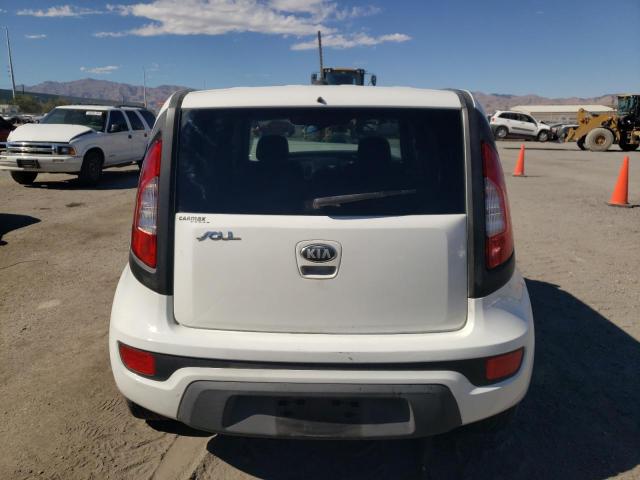 KNDJT2A62D7569925 - 2013 KIA SOUL + WHITE photo 6