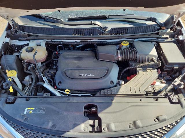 2C4RC1EG3JR131294 - 2018 CHRYSLER PACIFICA TOURING L PLUS WHITE photo 12