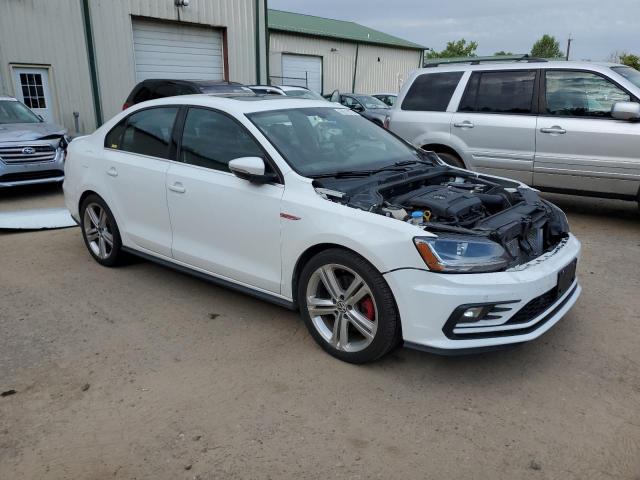 3VW4T7AJ6HM415239 - 2017 VOLKSWAGEN JETTA GLI أبيض صورة 4