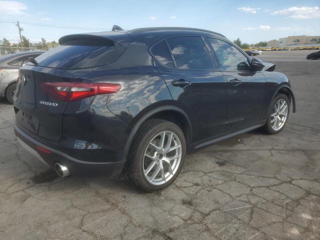 ZASFAKPN1J7B83185 - 2018 ALFA ROMEO STELVIO SPORT 黑色 照片 3