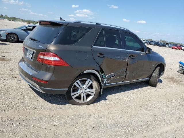 4JGDA5HB3CA094340 - 2012 MERCEDES-BENZ ML 350 4MATIC BROWN photo 3