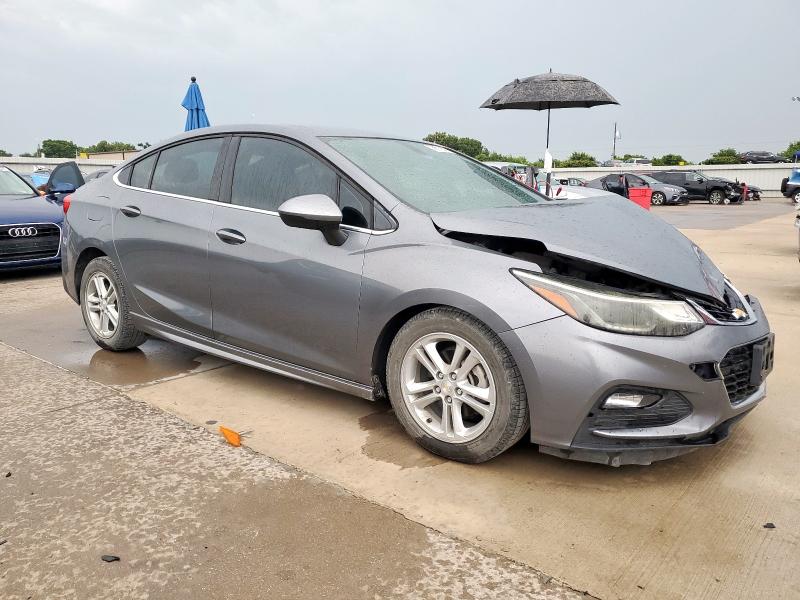 1G1BE5SMXJ7131056 - 2018 CHEVROLET CRUZE LT Сұр фото 4