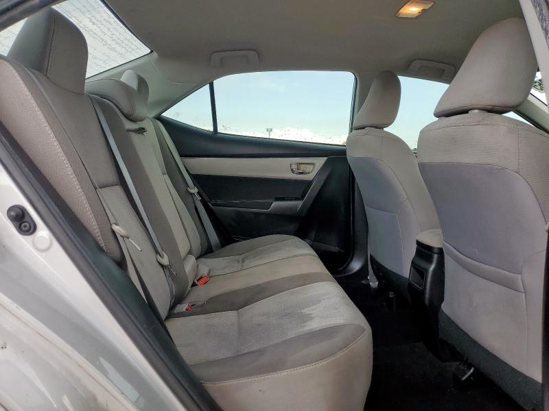 5YFBURHE5JP744721 - 2018 TOYOTA COROLLA L 银色 照片 10