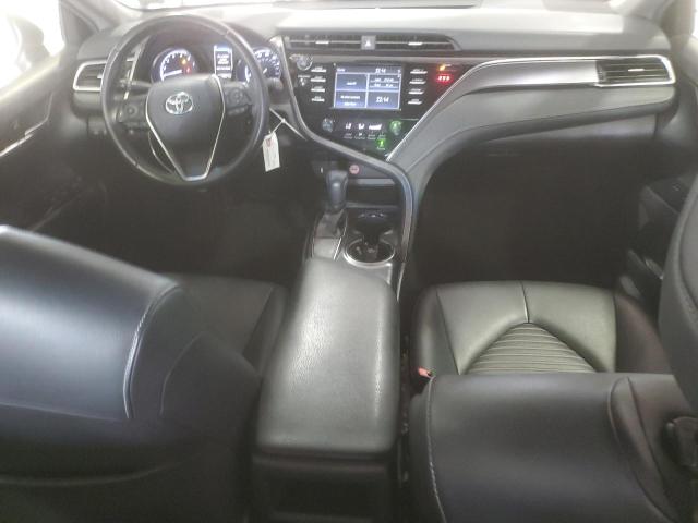 JTNB11HK6J3011534 - 2018 TOYOTA CAMRY L 银色 照片 8